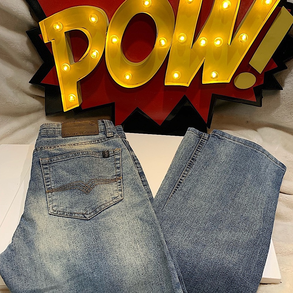 Women’s Buffalo David Bitton
Evan Straight Leg Jeans
Used Size 14